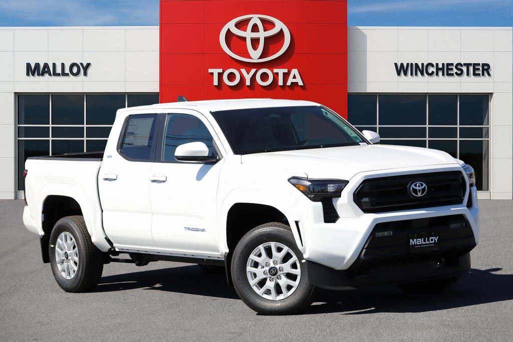 2025 Toyota Tacoma SR5's photo