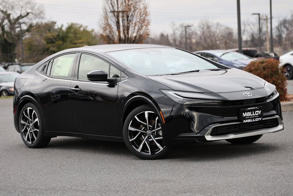 2026 Toyota Prius XSE's photo