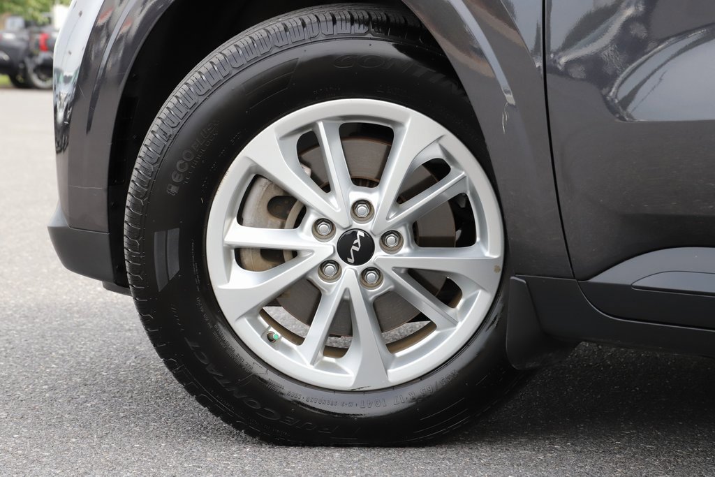 2022 Kia Carnival LXS photo 5