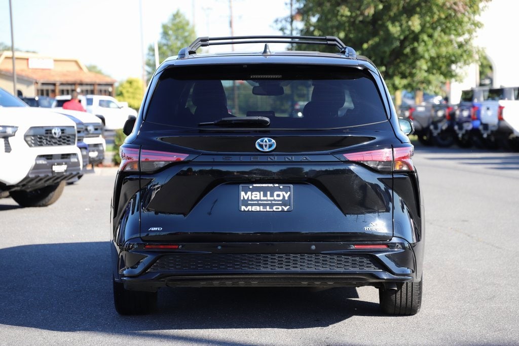 2022 Toyota Sienna XSE photo 4