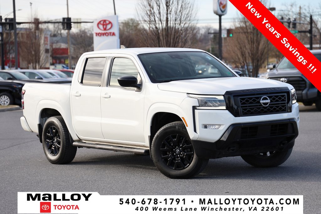 2023 Nissan Frontier SV's photo