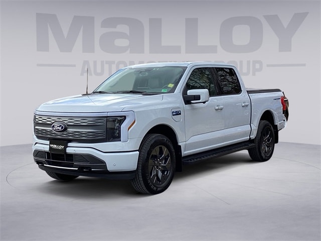 2025 Ford F-150 Lightning Lariat's photo
