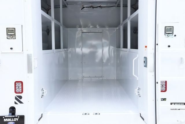 2026 Ford E-Series Cutaway Base - Photo 6