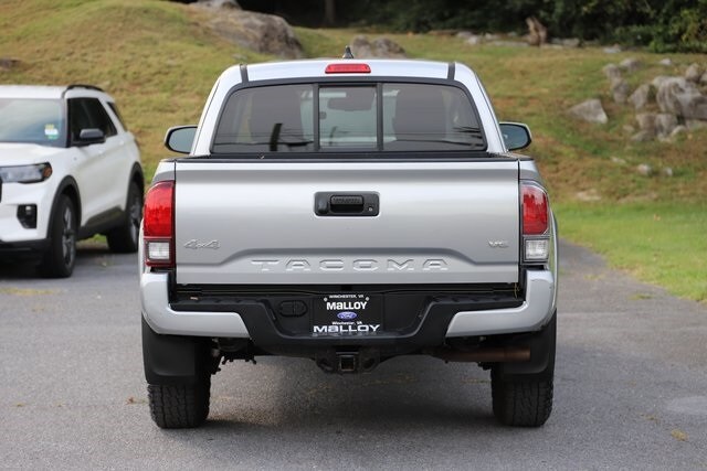 2022 Toyota Tacoma SR5 photo 3