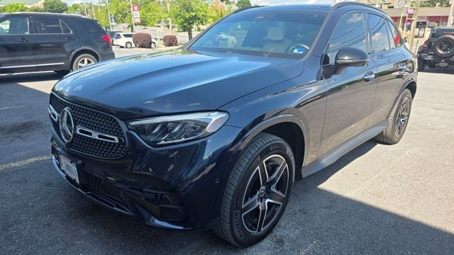 2023 Mercedes-Benz GLC GLC 300 4MATIC's photo