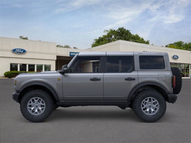 2025 Ford Bronco Badlands photo 3