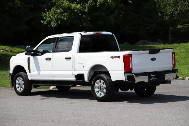 2024 Ford F-250 XLT photo 2