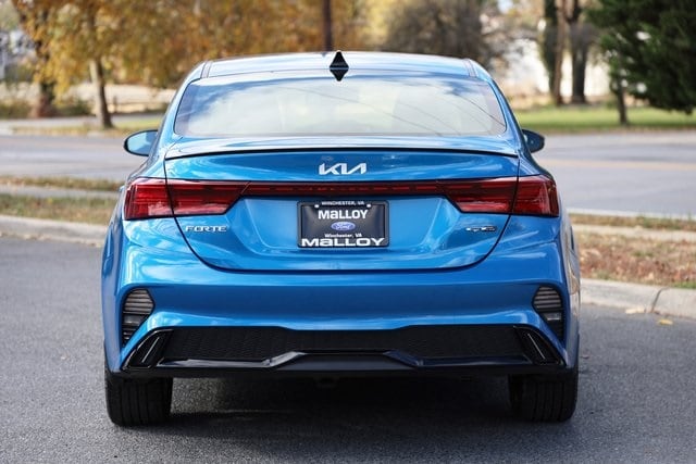 2023 Kia Forte GT-Line photo 2