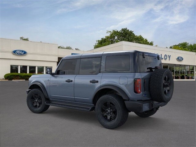 2025 Ford Bronco Outer Banks photo 4