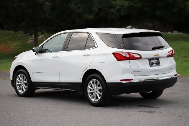 2021 Chevrolet Equinox LT photo 2