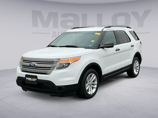 2015 Ford Explorer Base's photo