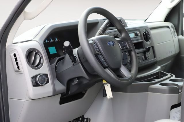 2026 Ford E-Series Cutaway Base - Photo 16
