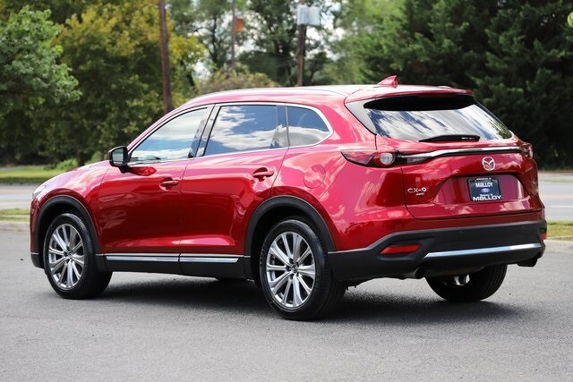 2023 Mazda CX-9 Signature photo 2