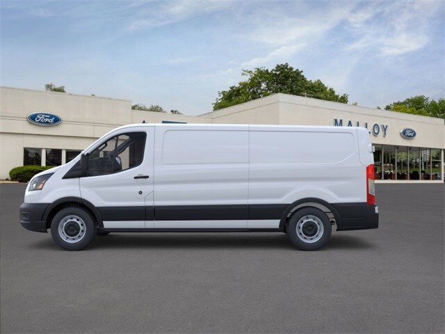 2025 Ford Transit photo 3