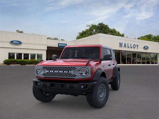 2025 Ford Bronco Badlands photo 2