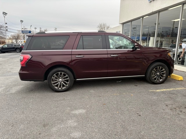 2021 Ford Expedition Limited's photo