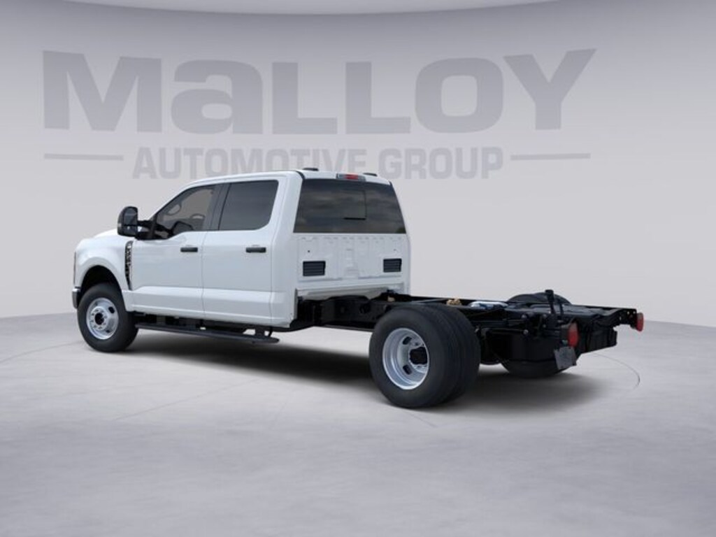 New 2026 Ford F-350SD XL Chassis