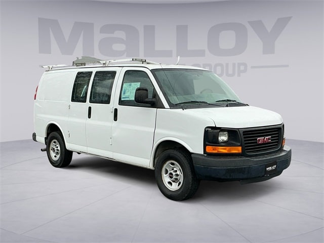 2014 GMC Savana Cargo Work Van's photo