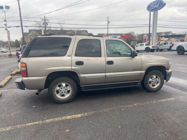 2000 Chevrolet Tahoe Base
