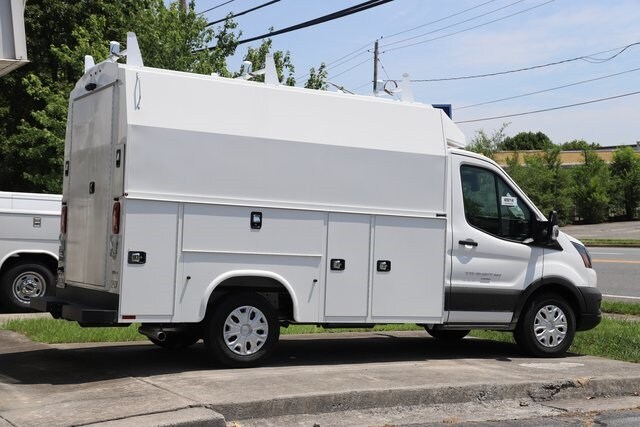 2025 Ford Transit photo 2