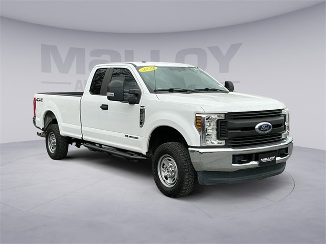 2019 Ford F-250 Super Duty XL's photo