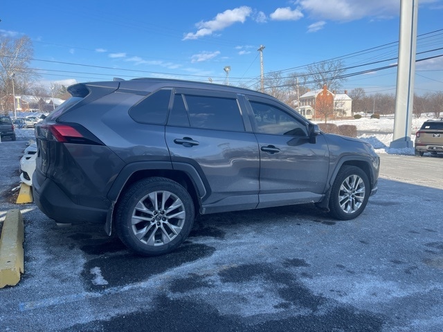 2020 Toyota RAV4 XLE Premium