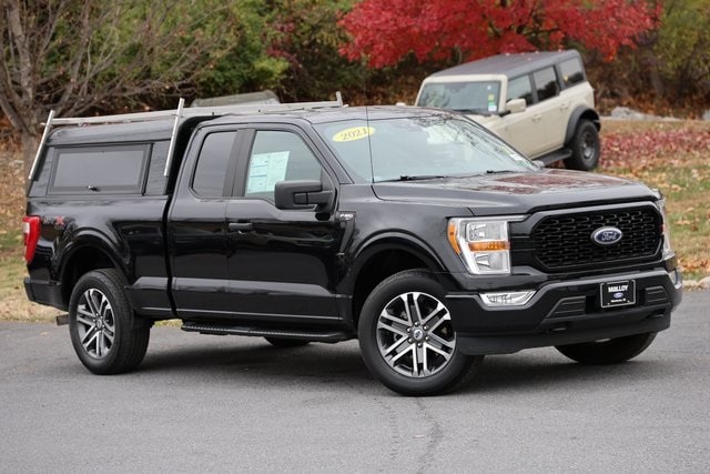2021 Ford F-150 XL's photo
