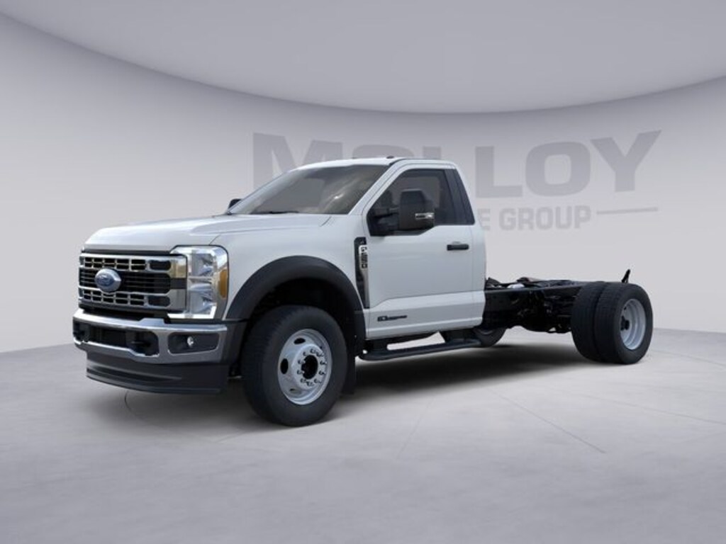 New 2026 Ford F-550 9FT Dynapro Dump Chassis
