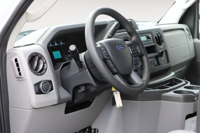 2026 Ford E-Series Cutaway Base - Photo 16