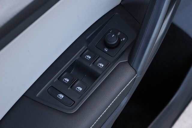 2023 Volkswagen Tiguan S photo 3