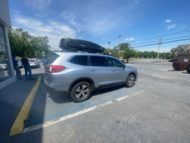 2019 Subaru Ascent Premium 7 Passenger's photo