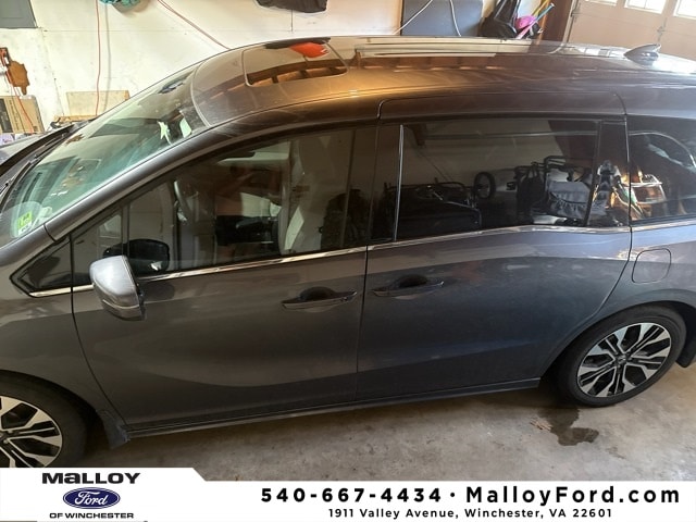 2025 Honda Odyssey Elite's photo