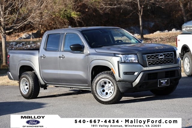 2022 Nissan Frontier S's photo