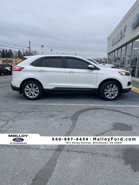 2023 Ford Edge Titanium's photo