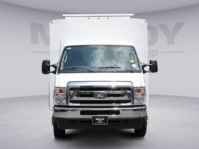 2026 Ford E-Series Cutaway Base - Photo 2