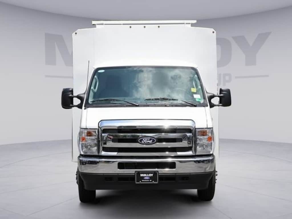 New 2026 Ford E-350 11FT Reading KUV Base Cab/Chassis