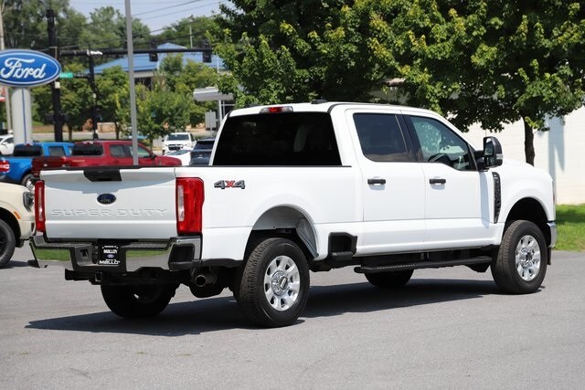 2024 Ford F-250 XLT photo 4