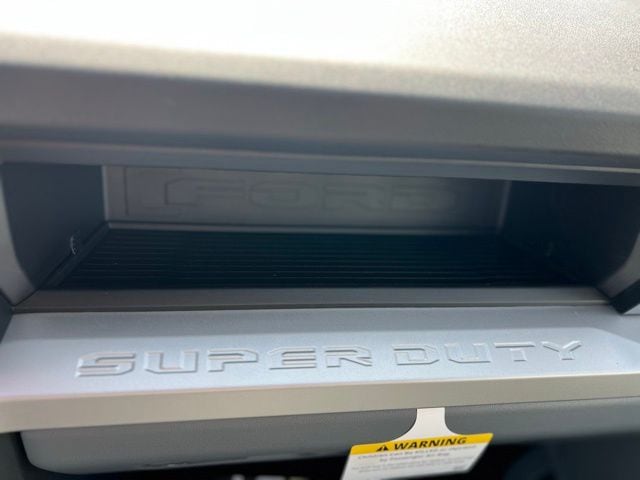 2025 Ford F-350 Super Duty Chassis Cab XL - Photo 23