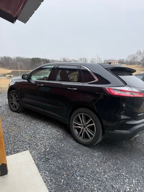 2020 Ford Edge Titanium