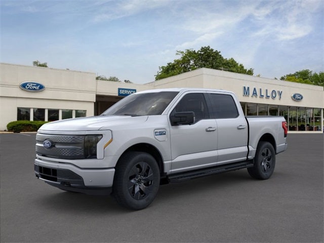 2025 Ford F-150 Lightning Flash's photo