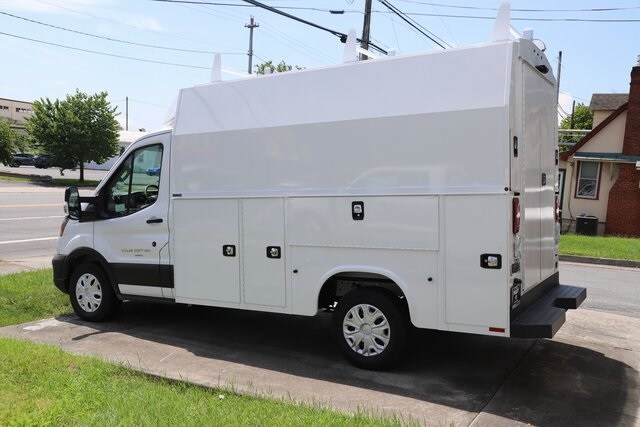 2025 Ford Transit photo 4