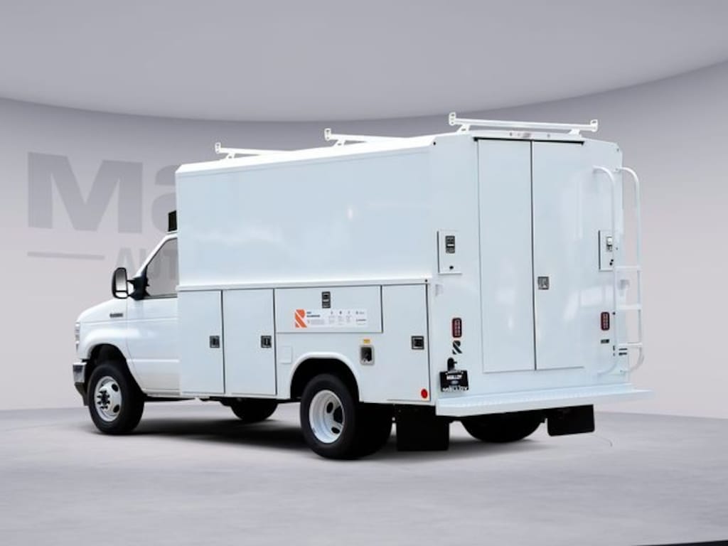 New 2026 Ford E-350 11FT Reading KUV Base Cab/Chassis
