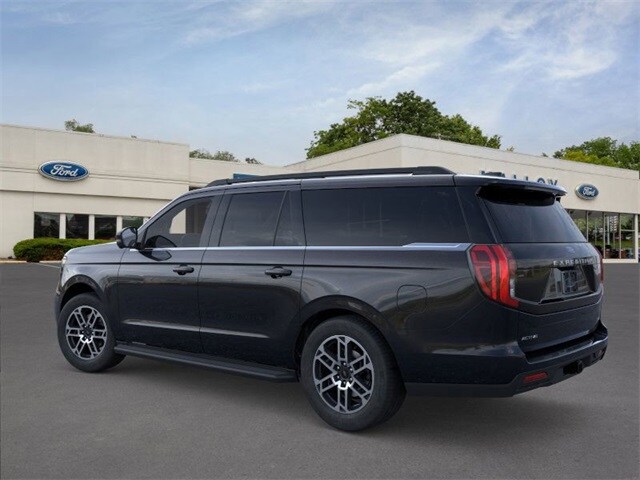 2025 Ford Expedition MAX photo 4