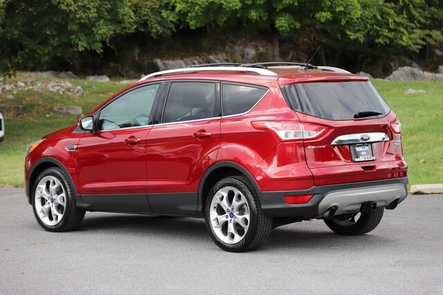 2016 Ford Escape Titanium photo 2