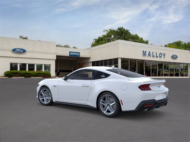 2025 Ford Mustang GT photo 4