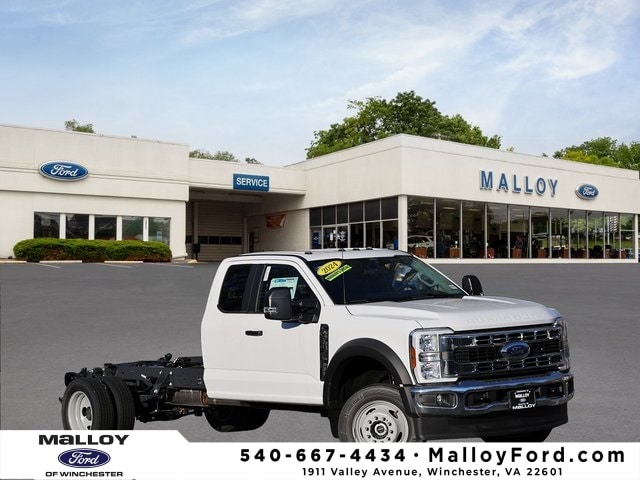 2024 Ford F-550 Super Duty Chassis Cab XL's photo