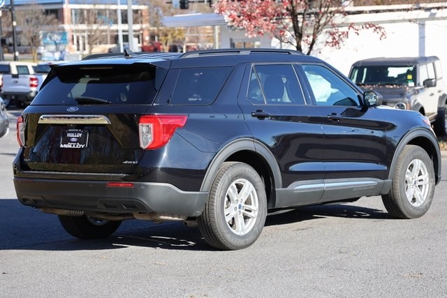 2022 Ford Explorer XLT photo 2
