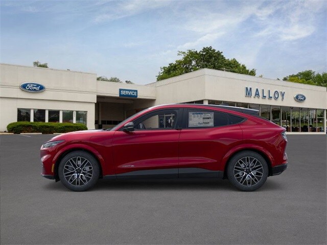 2025 Ford Mustang Mach-E Premium photo 3