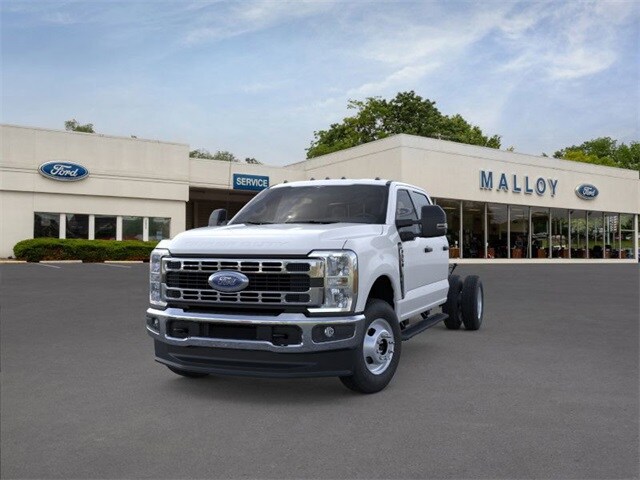 2025 Ford F-350 XL photo 2