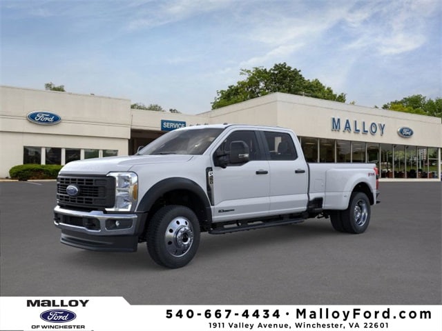 2026 Ford F-450 Super Duty XL's photo